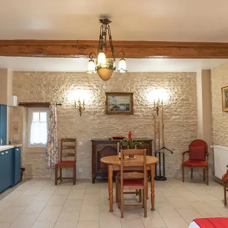 Le Clos Des Courtines - Meuvaines Room photo