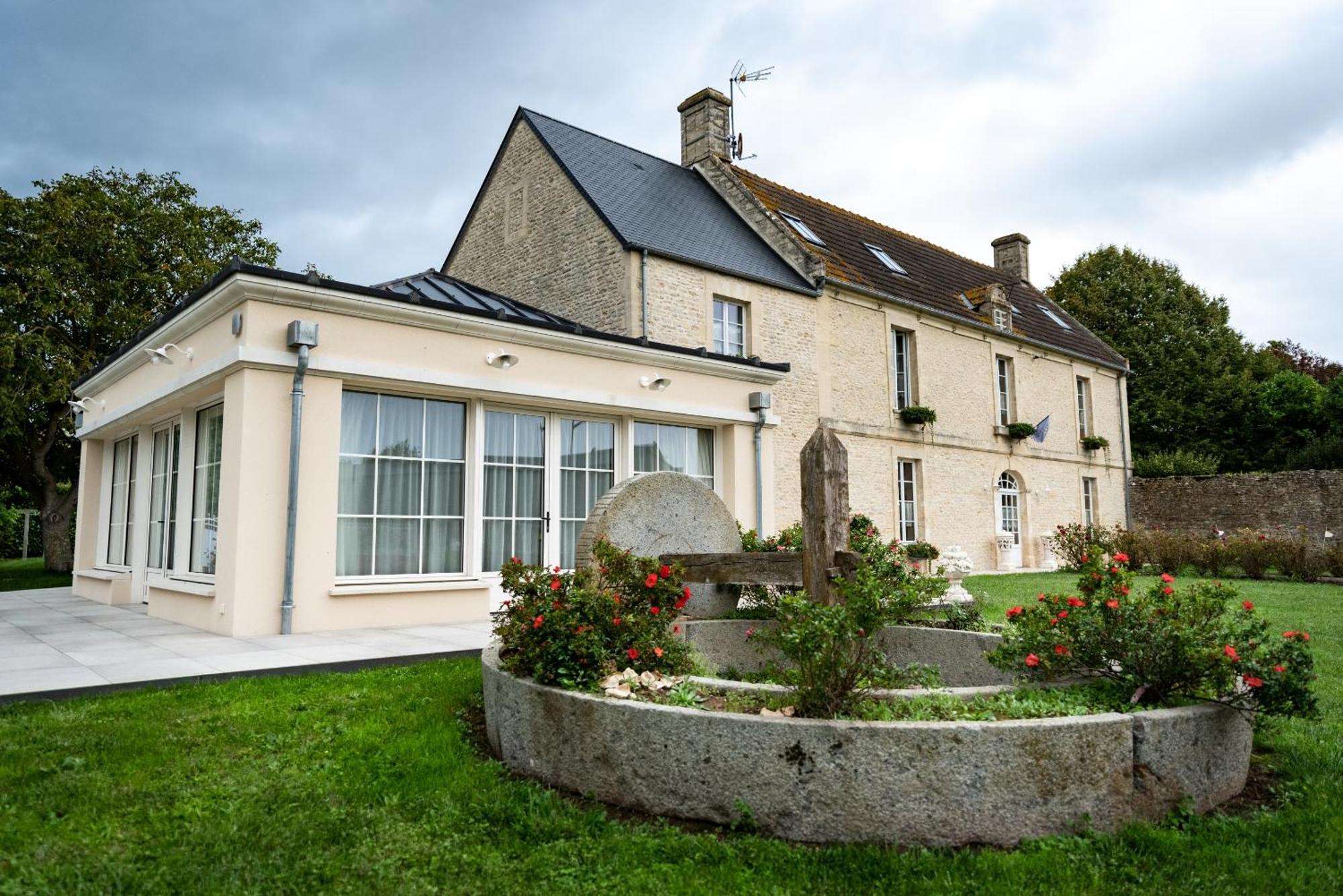 Le Clos Des Courtines - Meuvaines Apartment *