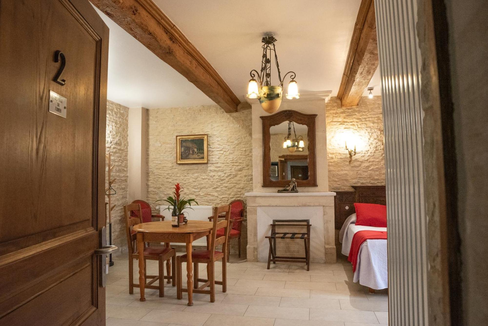 Le Clos Des Courtines - * Meuvaines